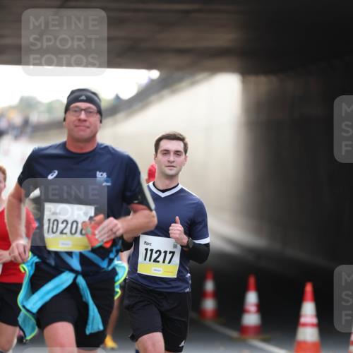 05.10.2025 - 20. swb-Marathon Bremen Michael Strokosch http://msf.ph/oto/9210625 05.10.2025 10:37:56 Laufen 10208, 11217 meine-sportfotos.de