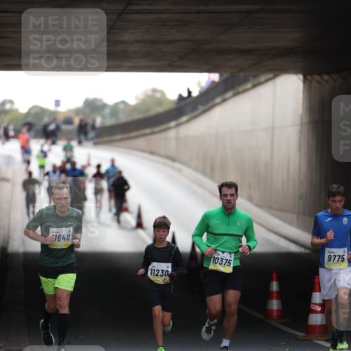 05.10.2025 - 20. swb-Marathon Bremen Michael Strokosch http://msf.ph/oto/9210658 05.10.2025 10:38:14 Laufen 1640, 11230, 10375, 9775 meine-sportfotos.de