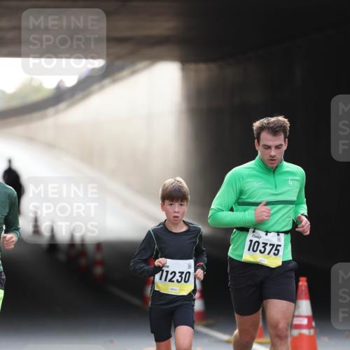 05.10.2025 - 20. swb-Marathon Bremen Michael Strokosch http://msf.ph/oto/9210669 05.10.2025 10:38:17 Laufen 11230, 10375 meine-sportfotos.de