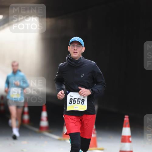 05.10.2025 - 20. swb-Marathon Bremen Michael Strokosch http://msf.ph/oto/9210686 05.10.2025 10:38:30 Laufen 9558 meine-sportfotos.de