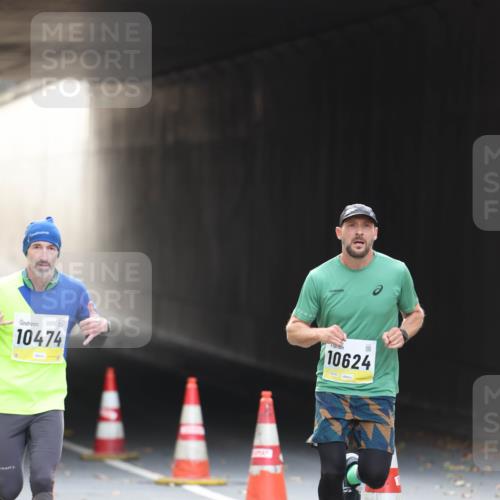 05.10.2025 - 20. swb-Marathon Bremen Michael Strokosch http://msf.ph/oto/9210712 05.10.2025 10:38:40 Laufen 10474, 10624 meine-sportfotos.de