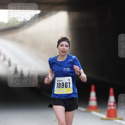 05.10.2025 - 20. swb-Marathon Bremen Michael Strokosch http://msf.ph/oto/9210720 05.10.2025 10:38:43 Laufen 18961, 01888 meine-sportfotos.de
