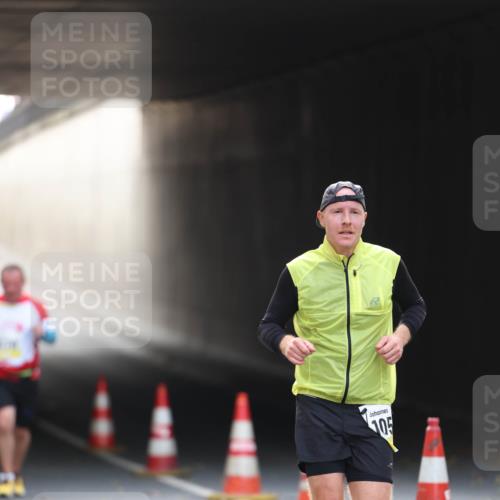 05.10.2025 - 20. swb-Marathon Bremen Michael Strokosch http://msf.ph/oto/9210781 05.10.2025 10:39:18 Laufen 105 meine-sportfotos.de