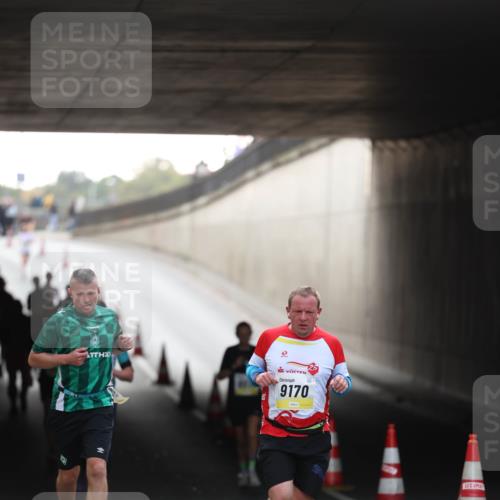 05.10.2025 - 20. swb-Marathon Bremen Michael Strokosch http://msf.ph/oto/9210784 05.10.2025 10:39:20 Laufen 9170 meine-sportfotos.de