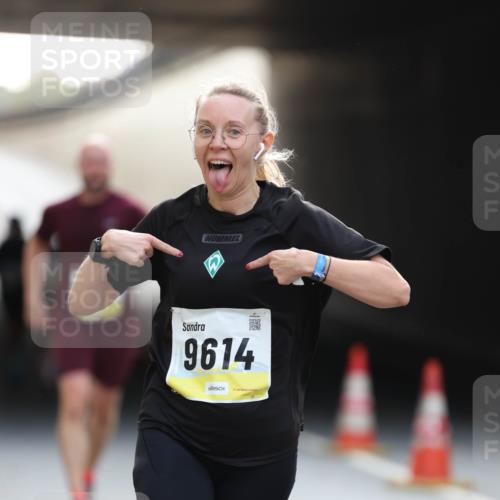 05.10.2025 - 20. swb-Marathon Bremen Michael Strokosch http://msf.ph/oto/9210799 05.10.2025 10:39:28 Laufen 9614 meine-sportfotos.de