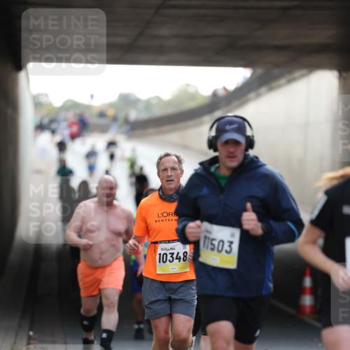 05.10.2025 - 20. swb-Marathon Bremen Michael Strokosch http://msf.ph/oto/9210825 05.10.2025 10:39:37 Laufen 10348, 11503 meine-sportfotos.de
