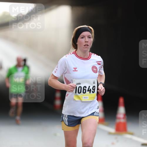 05.10.2025 - 20. swb-Marathon Bremen Michael Strokosch http://msf.ph/oto/9210842 05.10.2025 10:39:51 Laufen 10649 meine-sportfotos.de