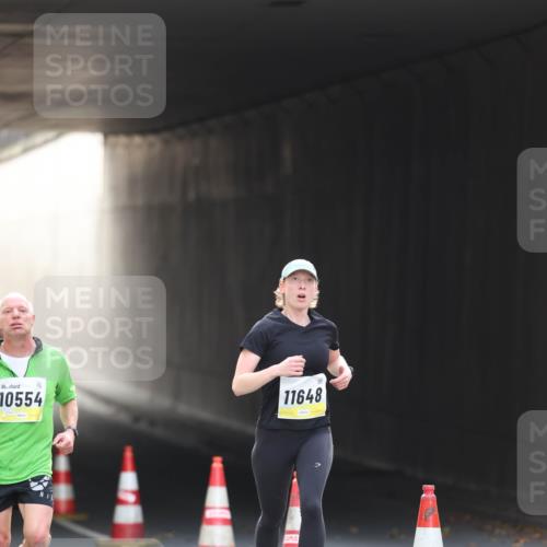 05.10.2025 - 20. swb-Marathon Bremen Michael Strokosch http://msf.ph/oto/9210847 05.10.2025 10:39:53 Laufen 10554, 11648 meine-sportfotos.de