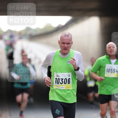 05.10.2025 - 20. swb-Marathon Bremen Michael Strokosch http://msf.ph/oto/9210851 05.10.2025 10:39:55 Laufen 10306, 02626, 10554 meine-sportfotos.de