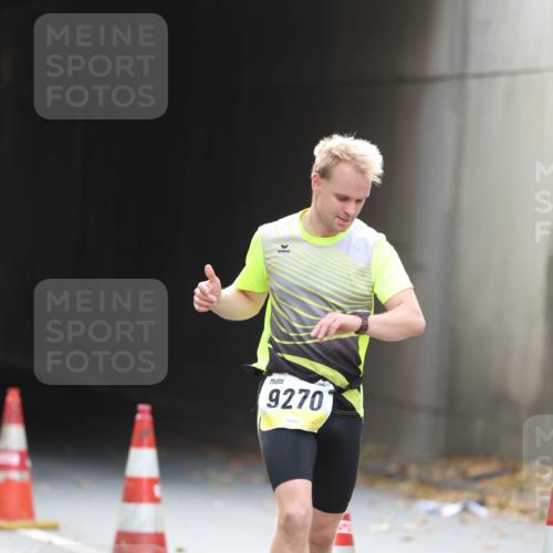 05.10.2025 - 20. swb-Marathon Bremen Michael Strokosch http://msf.ph/oto/9210858 05.10.2025 10:39:59 Laufen 9270 meine-sportfotos.de