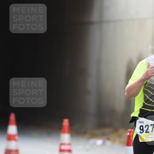 05.10.2025 - 20. swb-Marathon Bremen Michael Strokosch http://msf.ph/oto/9210862 05.10.2025 10:40:00 Laufen 927 meine-sportfotos.de
