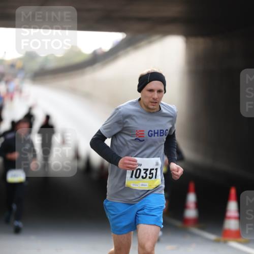 05.10.2025 - 20. swb-Marathon Bremen Michael Strokosch http://msf.ph/oto/9210863 05.10.2025 10:40:01 Laufen 10351, 02379 meine-sportfotos.de
