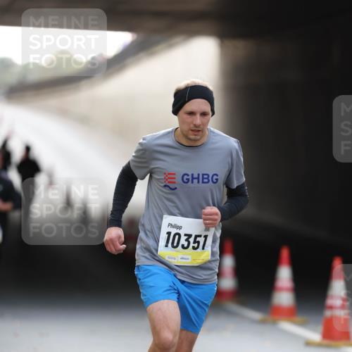 05.10.2025 - 20. swb-Marathon Bremen Michael Strokosch http://msf.ph/oto/9210864 05.10.2025 10:40:02 Laufen 10351, 02379 meine-sportfotos.de