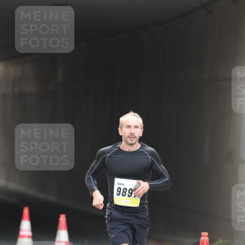05.10.2025 - 20. swb-Marathon Bremen Michael Strokosch http://msf.ph/oto/9210869 05.10.2025 10:40:05 Laufen 989, 264 meine-sportfotos.de