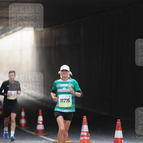 05.10.2025 - 20. swb-Marathon Bremen Michael Strokosch http://msf.ph/oto/9210938 05.10.2025 10:40:35 Laufen 431, 11715 meine-sportfotos.de