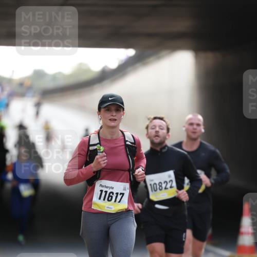 05.10.2025 - 20. swb-Marathon Bremen Michael Strokosch http://msf.ph/oto/9210964 05.10.2025 10:40:45 Laufen 11617, 10822 meine-sportfotos.de