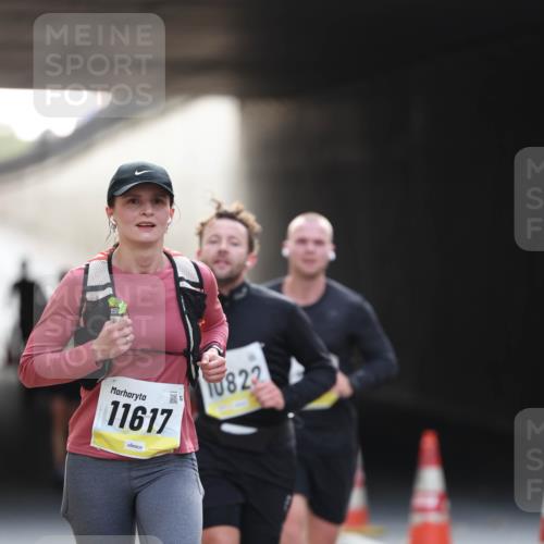 05.10.2025 - 20. swb-Marathon Bremen Michael Strokosch http://msf.ph/oto/9210966 05.10.2025 10:40:45 Laufen 11617, 10822 meine-sportfotos.de