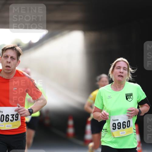 05.10.2025 - 20. swb-Marathon Bremen Michael Strokosch http://msf.ph/oto/9211003 05.10.2025 10:41:03 Laufen 0639, 02040, 9960 meine-sportfotos.de