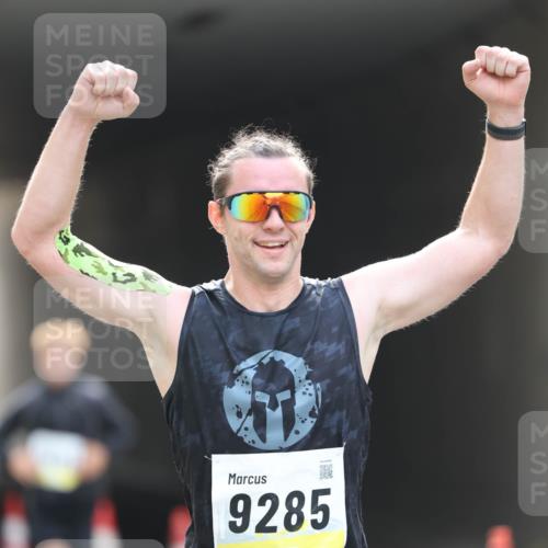 05.10.2025 - 20. swb-Marathon Bremen Michael Strokosch http://msf.ph/oto/9211010 05.10.2025 10:41:09 Laufen 9285 meine-sportfotos.de