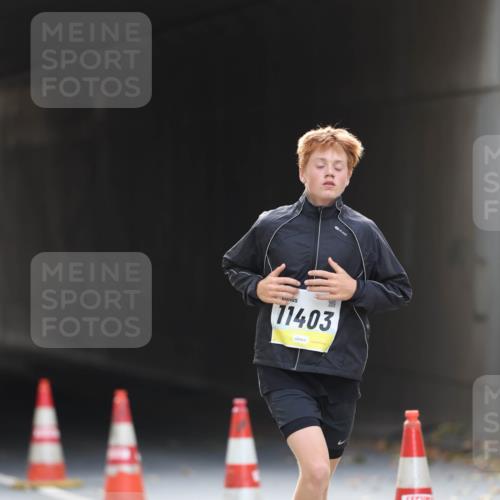 05.10.2025 - 20. swb-Marathon Bremen Michael Strokosch http://msf.ph/oto/9211015 05.10.2025 10:41:11 Laufen 11403 meine-sportfotos.de