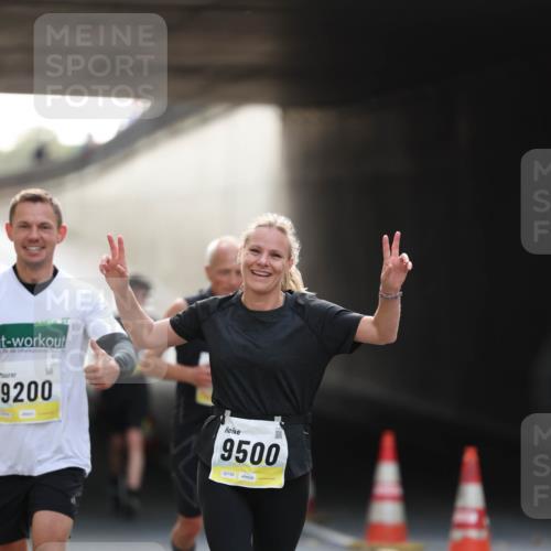 05.10.2025 - 20. swb-Marathon Bremen Michael Strokosch http://msf.ph/oto/9211036 05.10.2025 10:41:22 Laufen 9200, 9500, 02193 meine-sportfotos.de