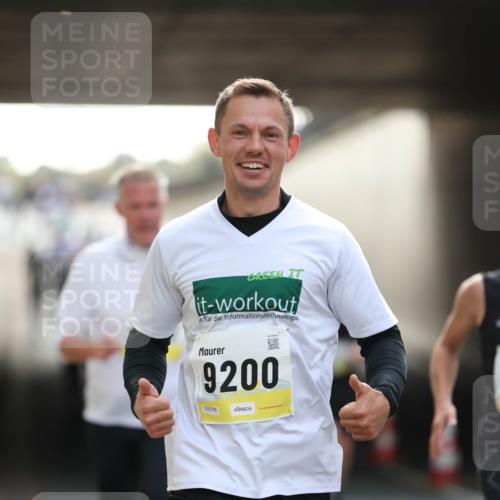05.10.2025 - 20. swb-Marathon Bremen Michael Strokosch http://msf.ph/oto/9211041 05.10.2025 10:41:23 Laufen 9200, 02076 meine-sportfotos.de