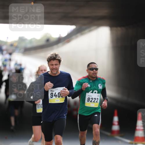 05.10.2025 - 20. swb-Marathon Bremen Michael Strokosch http://msf.ph/oto/9211049 05.10.2025 10:41:27 Laufen 110, 940, 9222 meine-sportfotos.de