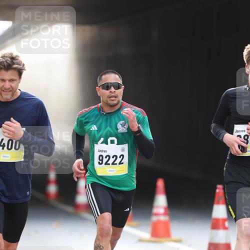 05.10.2025 - 20. swb-Marathon Bremen Michael Strokosch http://msf.ph/oto/9211052 05.10.2025 10:41:28 Laufen 400, 9222 meine-sportfotos.de