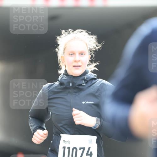 05.10.2025 - 20. swb-Marathon Bremen Michael Strokosch http://msf.ph/oto/9211056 05.10.2025 10:41:31 Laufen 11074 meine-sportfotos.de