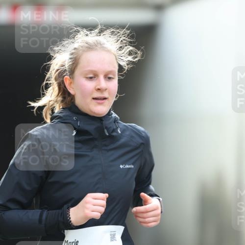 05.10.2025 - 20. swb-Marathon Bremen Michael Strokosch http://msf.ph/oto/9211057 05.10.2025 10:41:31 Laufen 11074 meine-sportfotos.de