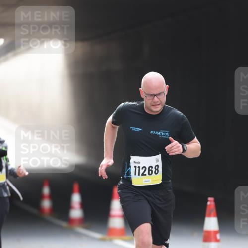 05.10.2025 - 20. swb-Marathon Bremen Michael Strokosch http://msf.ph/oto/9211110 05.10.2025 10:41:59 Laufen 11268 meine-sportfotos.de