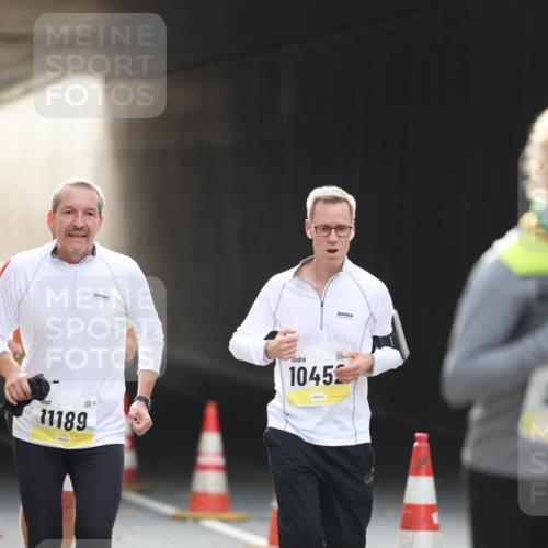 05.10.2025 - 20. swb-Marathon Bremen Michael Strokosch http://msf.ph/oto/9211126 05.10.2025 10:42:09 Laufen 11189, 1045 meine-sportfotos.de
