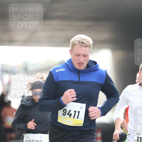 05.10.2025 - 20. swb-Marathon Bremen Michael Strokosch http://msf.ph/oto/9211129 05.10.2025 10:42:10 Laufen 10509, 9411, 02453, 71 meine-sportfotos.de