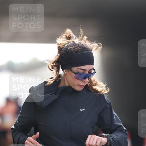 05.10.2025 - 20. swb-Marathon Bremen Michael Strokosch http://msf.ph/oto/9211135 05.10.2025 10:42:12 Laufen 10509, 20, 1, 10509 meine-sportfotos.de