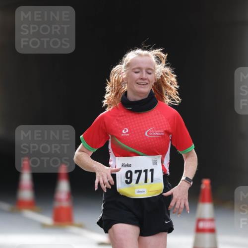 05.10.2025 - 20. swb-Marathon Bremen Michael Strokosch http://msf.ph/oto/9211143 05.10.2025 10:42:17 Laufen 9711 meine-sportfotos.de