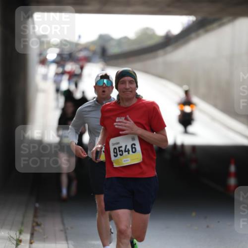 05.10.2025 - 20. swb-Marathon Bremen Michael Strokosch http://msf.ph/oto/9211159 05.10.2025 10:42:23 Laufen 9546 meine-sportfotos.de