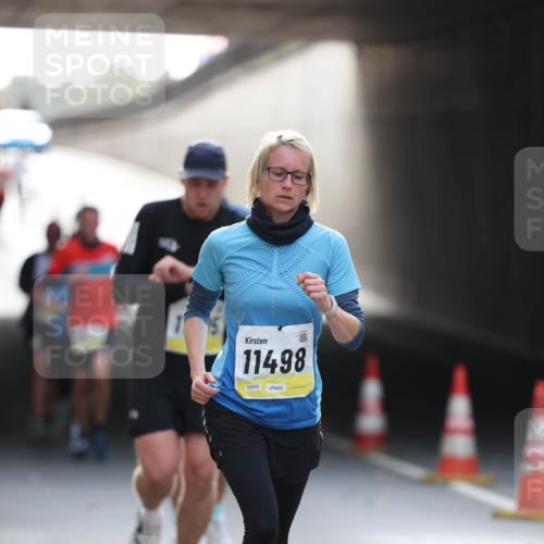 05.10.2025 - 20. swb-Marathon Bremen Michael Strokosch http://msf.ph/oto/9211184 05.10.2025 10:42:34 Laufen 11498, 02668 meine-sportfotos.de