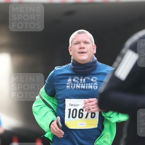 05.10.2025 - 20. swb-Marathon Bremen Michael Strokosch http://msf.ph/oto/9211189 05.10.2025 10:42:37 Laufen 10676 meine-sportfotos.de