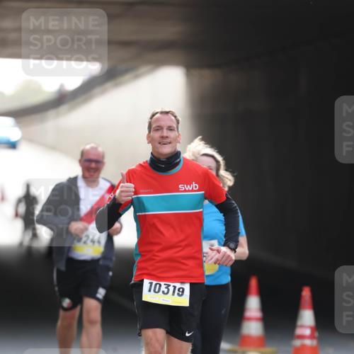05.10.2025 - 20. swb-Marathon Bremen Michael Strokosch http://msf.ph/oto/9211191 05.10.2025 10:42:39 Laufen 244, 10319 meine-sportfotos.de