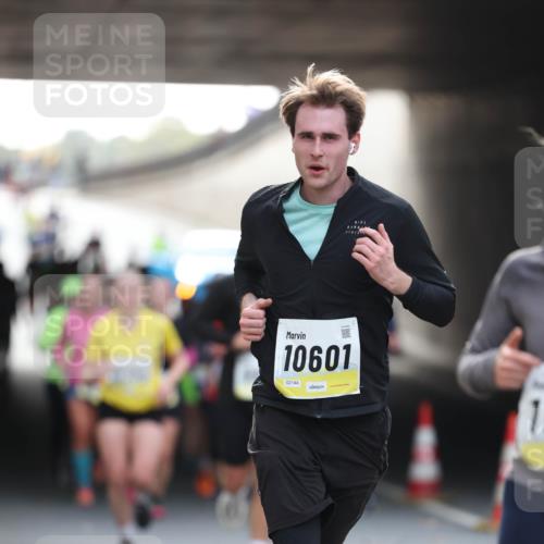 05.10.2025 - 20. swb-Marathon Bremen Michael Strokosch http://msf.ph/oto/9211272 05.10.2025 10:43:15 Laufen 10601, 02144, 1 meine-sportfotos.de