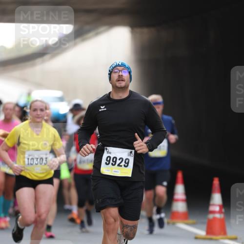 05.10.2025 - 20. swb-Marathon Bremen Michael Strokosch http://msf.ph/oto/9211277 05.10.2025 10:43:17 Laufen 10303, 9929 meine-sportfotos.de