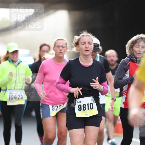 05.10.2025 - 20. swb-Marathon Bremen Michael Strokosch http://msf.ph/oto/9211286 05.10.2025 10:43:21 Laufen 10428, 922, 9810 meine-sportfotos.de