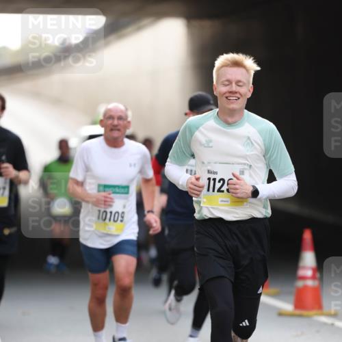 05.10.2025 - 20. swb-Marathon Bremen Michael Strokosch http://msf.ph/oto/9211300 05.10.2025 10:43:28 Laufen 17, 10109, 1125 meine-sportfotos.de