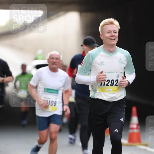 05.10.2025 - 20. swb-Marathon Bremen Michael Strokosch http://msf.ph/oto/9211301 05.10.2025 10:43:28 Laufen 9109, 292 meine-sportfotos.de
