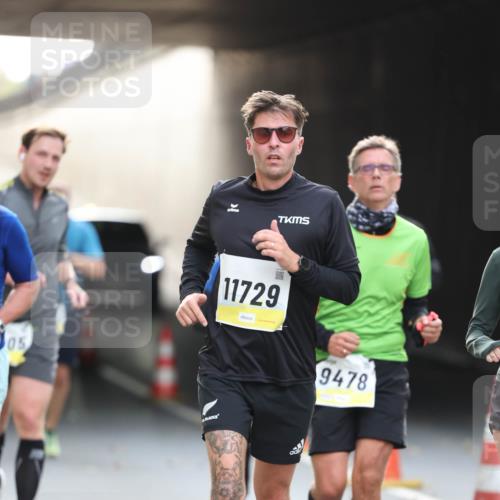 05.10.2025 - 20. swb-Marathon Bremen Michael Strokosch http://msf.ph/oto/9211315 05.10.2025 10:43:35 Laufen 05, 11729, 9478 meine-sportfotos.de