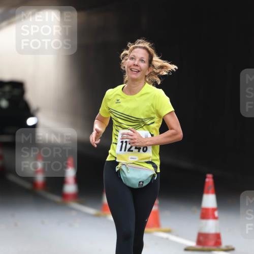 05.10.2025 - 20. swb-Marathon Bremen Michael Strokosch http://msf.ph/oto/9211342 05.10.2025 10:43:46 Laufen 11240 meine-sportfotos.de