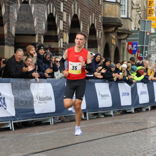 05.10.2025 - 20. swb-Marathon Bremen Strokosch-Dieckow http://msf.ph/oto/9219255 05.10.2025 10:27:07 Ziel 35 meine-sportfotos.de