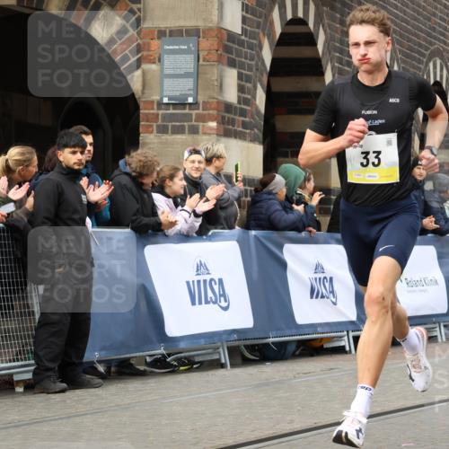 05.10.2025 - 20. swb-Marathon Bremen Strokosch-Dieckow http://msf.ph/oto/9219357 05.10.2025 10:28:24 Ziel 2, 33 meine-sportfotos.de