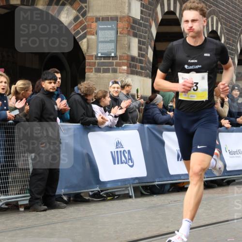 05.10.2025 - 20. swb-Marathon Bremen Strokosch-Dieckow http://msf.ph/oto/9219361 05.10.2025 10:28:24 Ziel 2, 33 meine-sportfotos.de