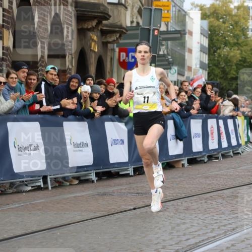 05.10.2025 - 20. swb-Marathon Bremen Strokosch-Dieckow http://msf.ph/oto/9219435 05.10.2025 10:30:15 Ziel 11 meine-sportfotos.de